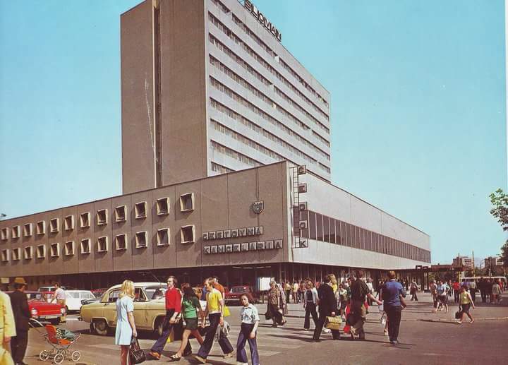 Hotel Slovan   Hlavná, stará Leninova